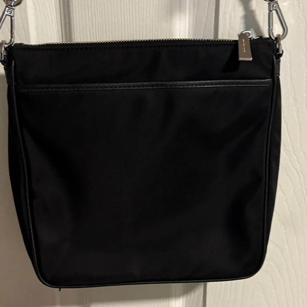 Michael Kors Jet Set Black Crossbody Bag - Picture 3 of 4